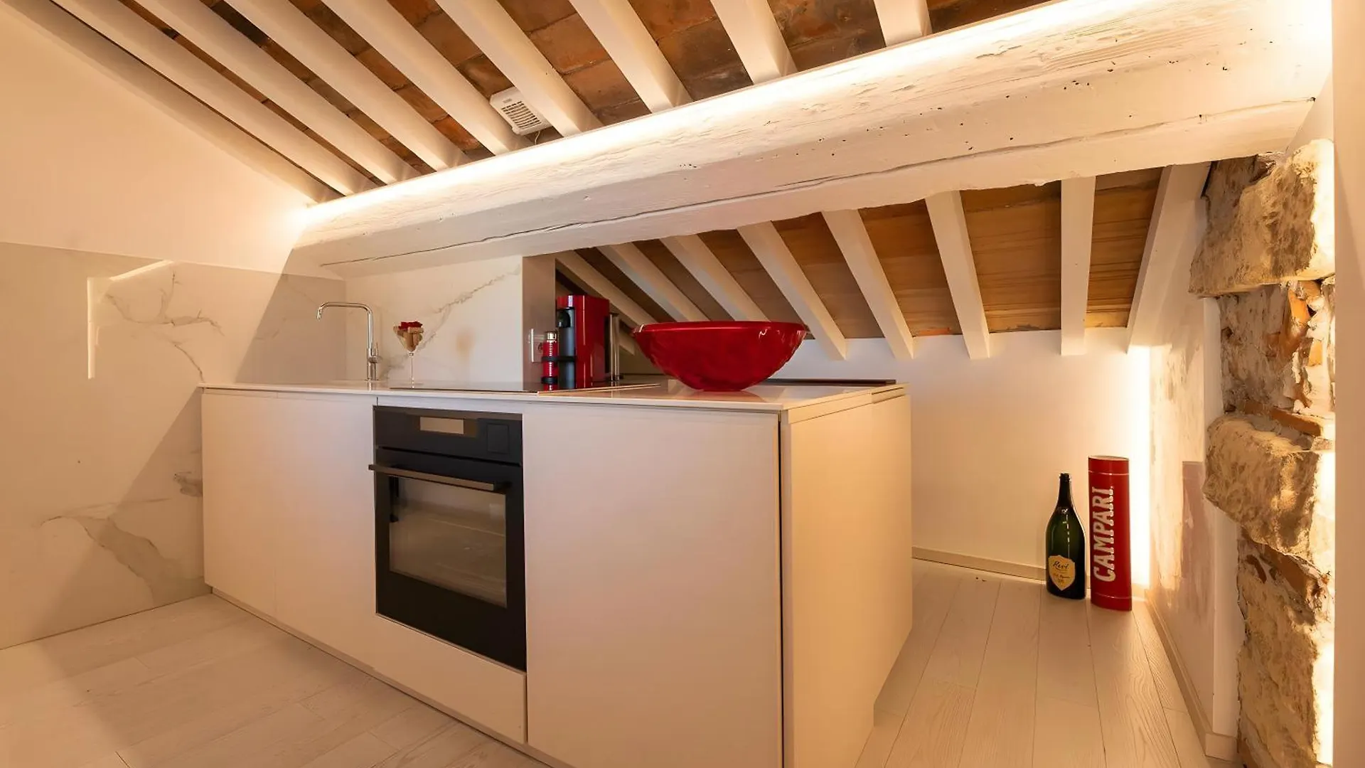 Luxury Rooftop Piazza Erbe Verona 0*,